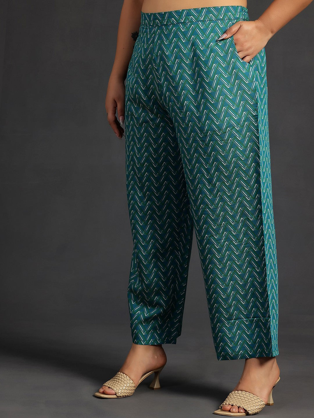 Plus Size Printed Regular Kurta with Palazzos & Dupatta