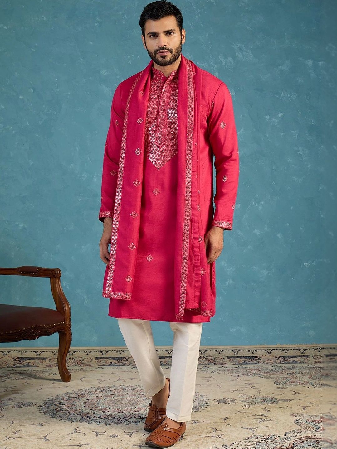 Men Embellished Mirror Work Kurta With Dupatta