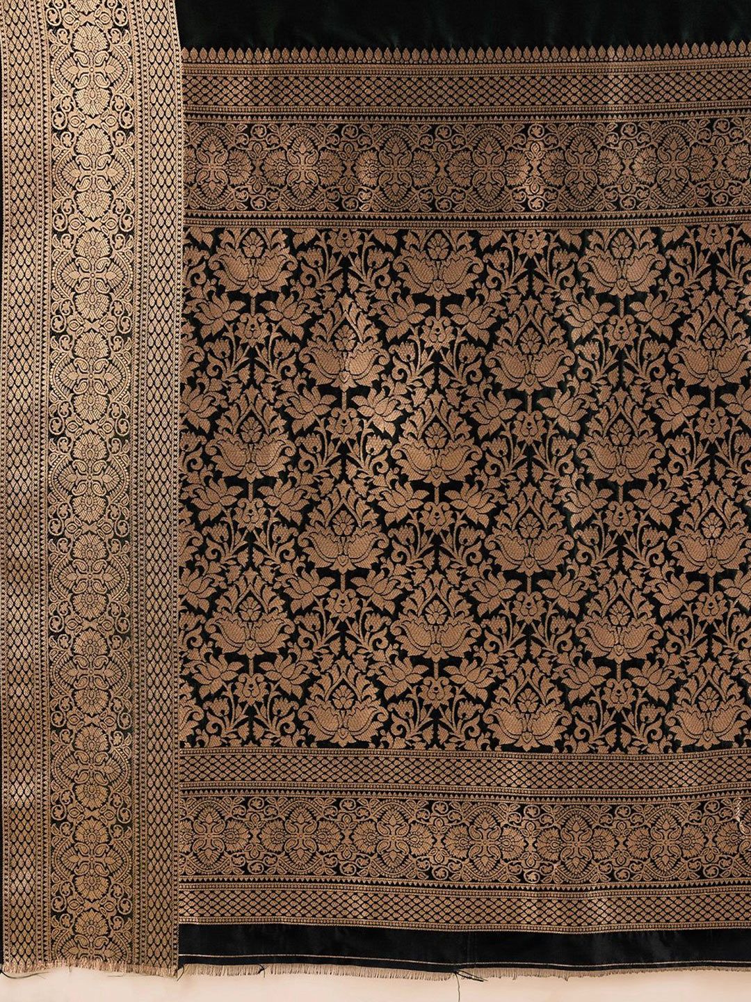 Solid Woven Design Zari Art Silk Kanjeevaram Saree