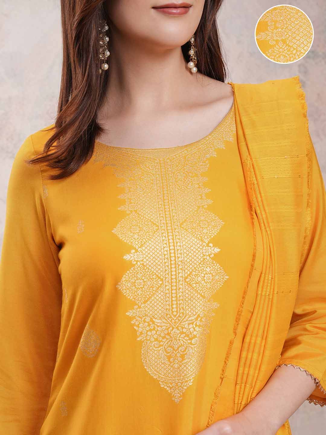 Women Ethnic Motifs Printed Straight Kurta With Trousers & Dupatta