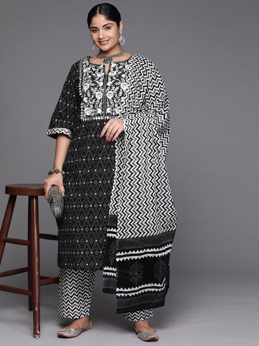 Women Plus Size Yoke Design Kurta with Trousers & With Dupatta