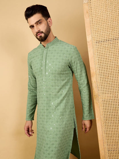 Geometric Embroidered Mandarin Collar Straight Kurta & Trousers