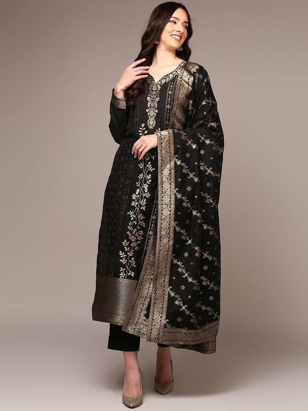 Sweetheart Neck Ethnic Motifs Regular Kurta with Trousers & With Dupatta