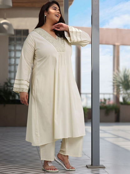 Plus Size Floral Yoke Design V-Neck A-Line Kurta & Palazzos