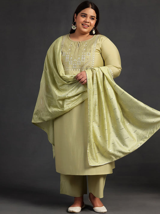 Plus Size Floral Yoke Design Thread Work Kurta with Trousers & Dupatta