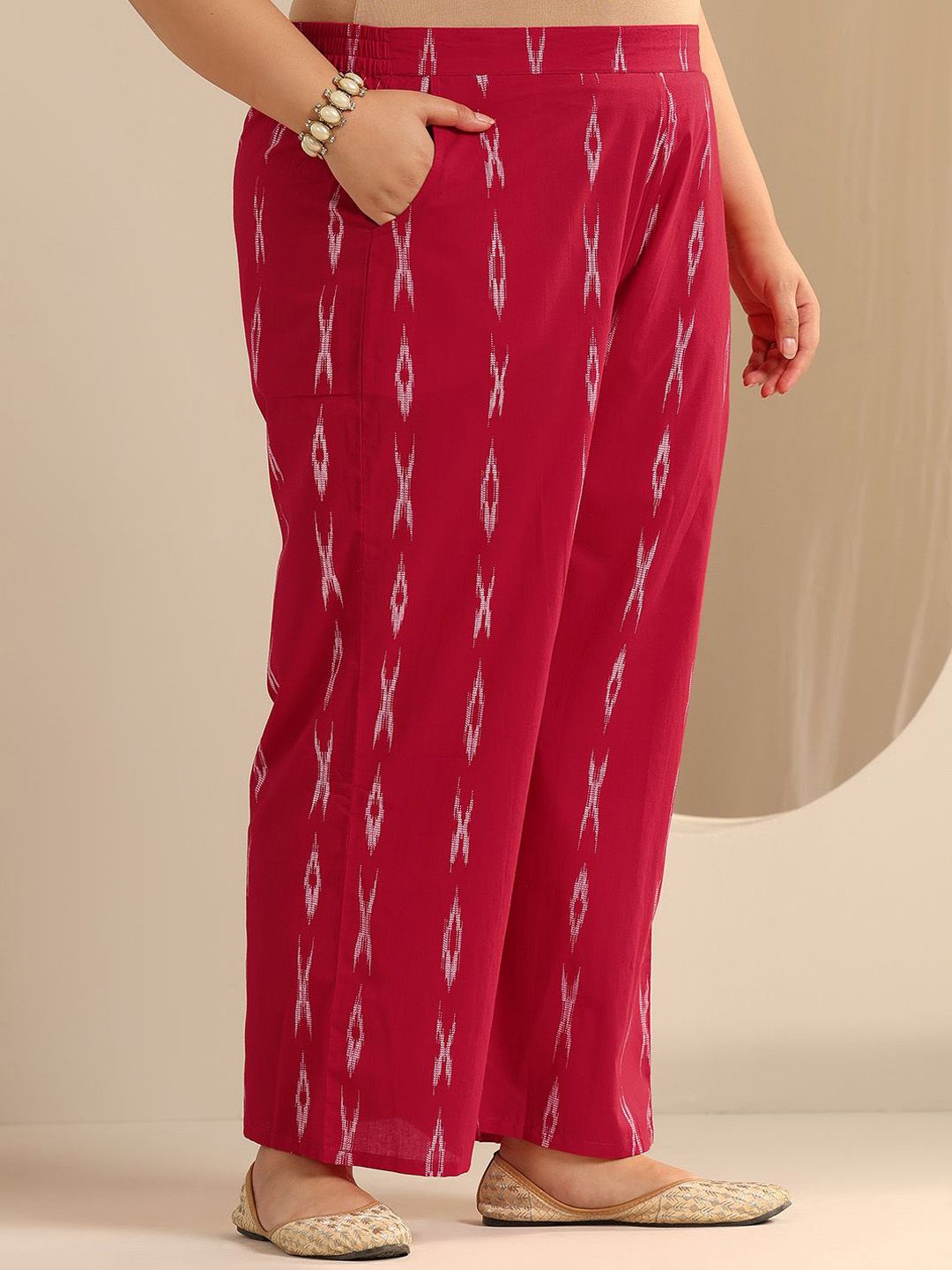 Plus Size Abstract Printed Straight Kurta With Trousers & Dupatta