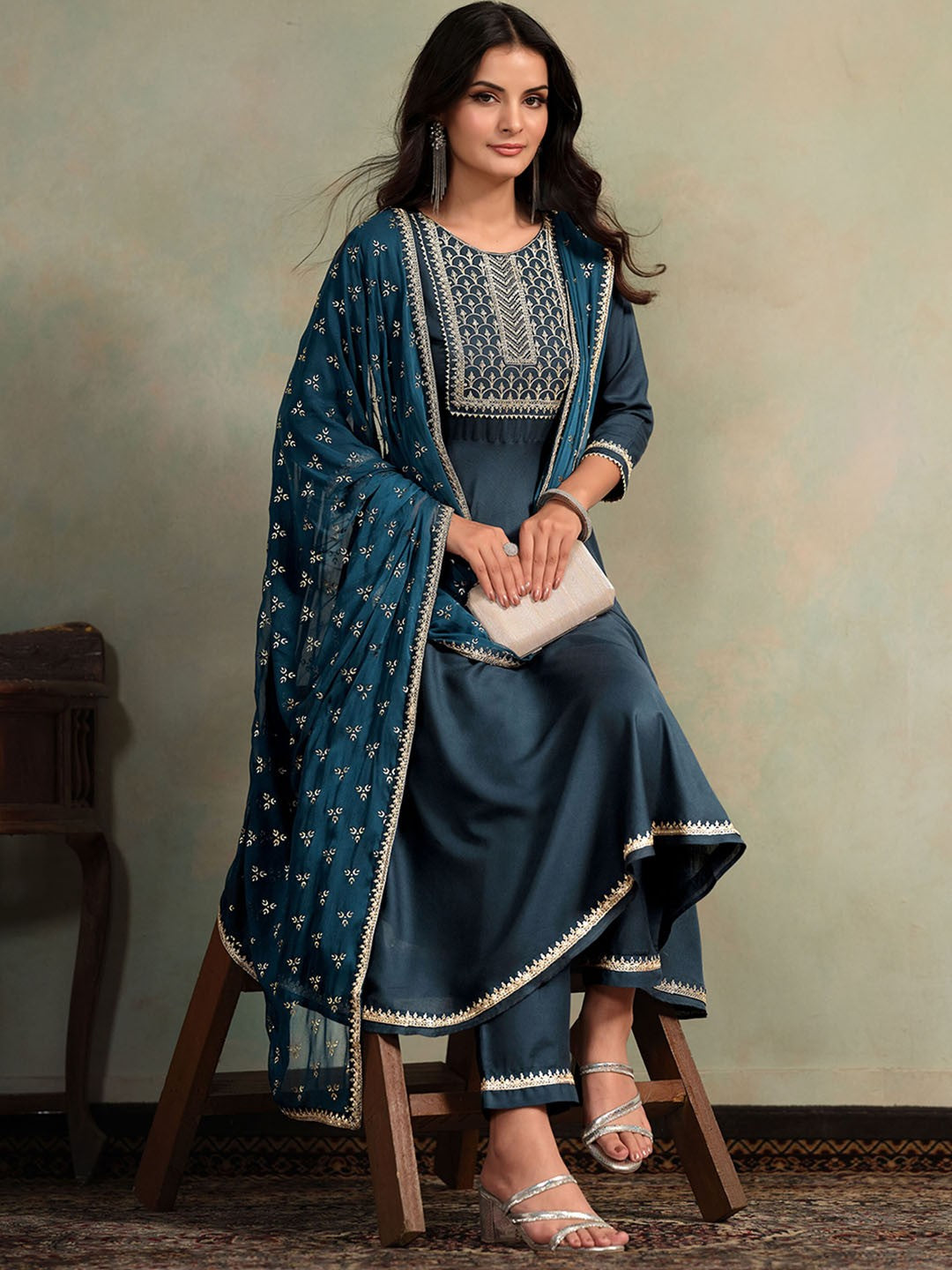 Ethnic Motifs Embroidered Thread Work Anarkali Kurta With Trousers & Dupatta