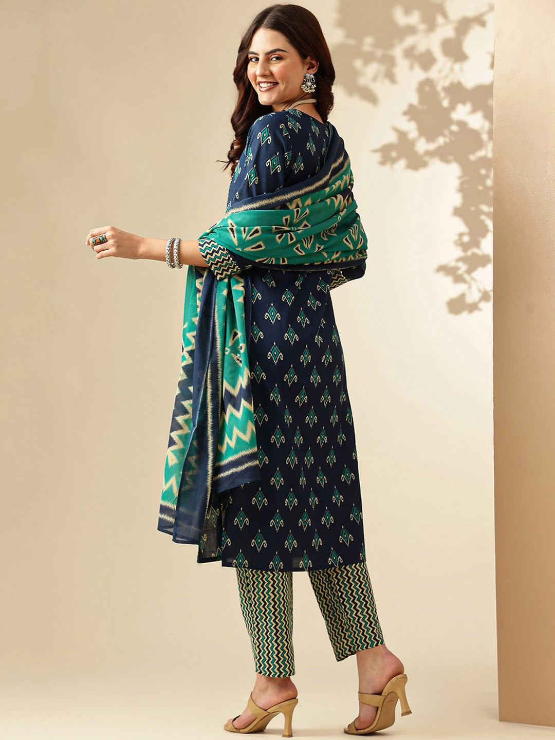 Ethnic Motifs Printed Regular Pure Cotton Kurta with Trousers & With Dupatta