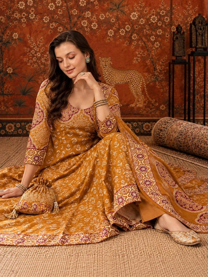 Women Ethnic Motifs Printed Regular Pure Cotton Kurta with Trousers & With Dupatta