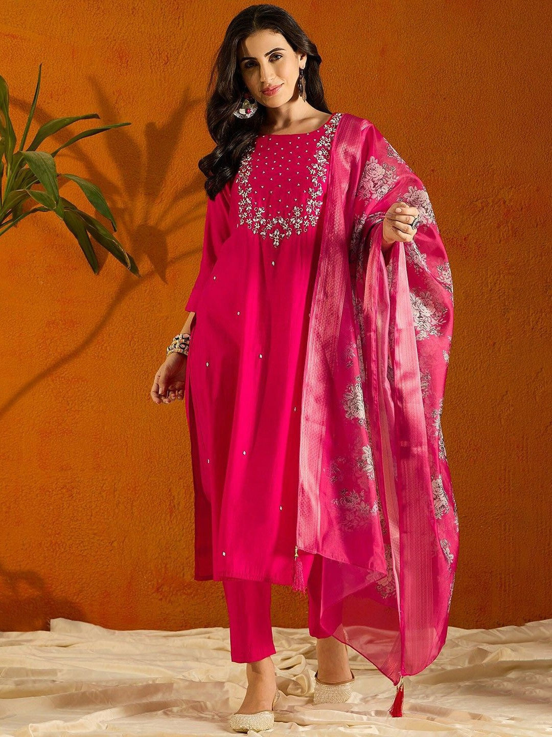 Women Floral Embroidered Regular Beads and Stones Chanderi Silk Kurta with Trousers & With Dupatta