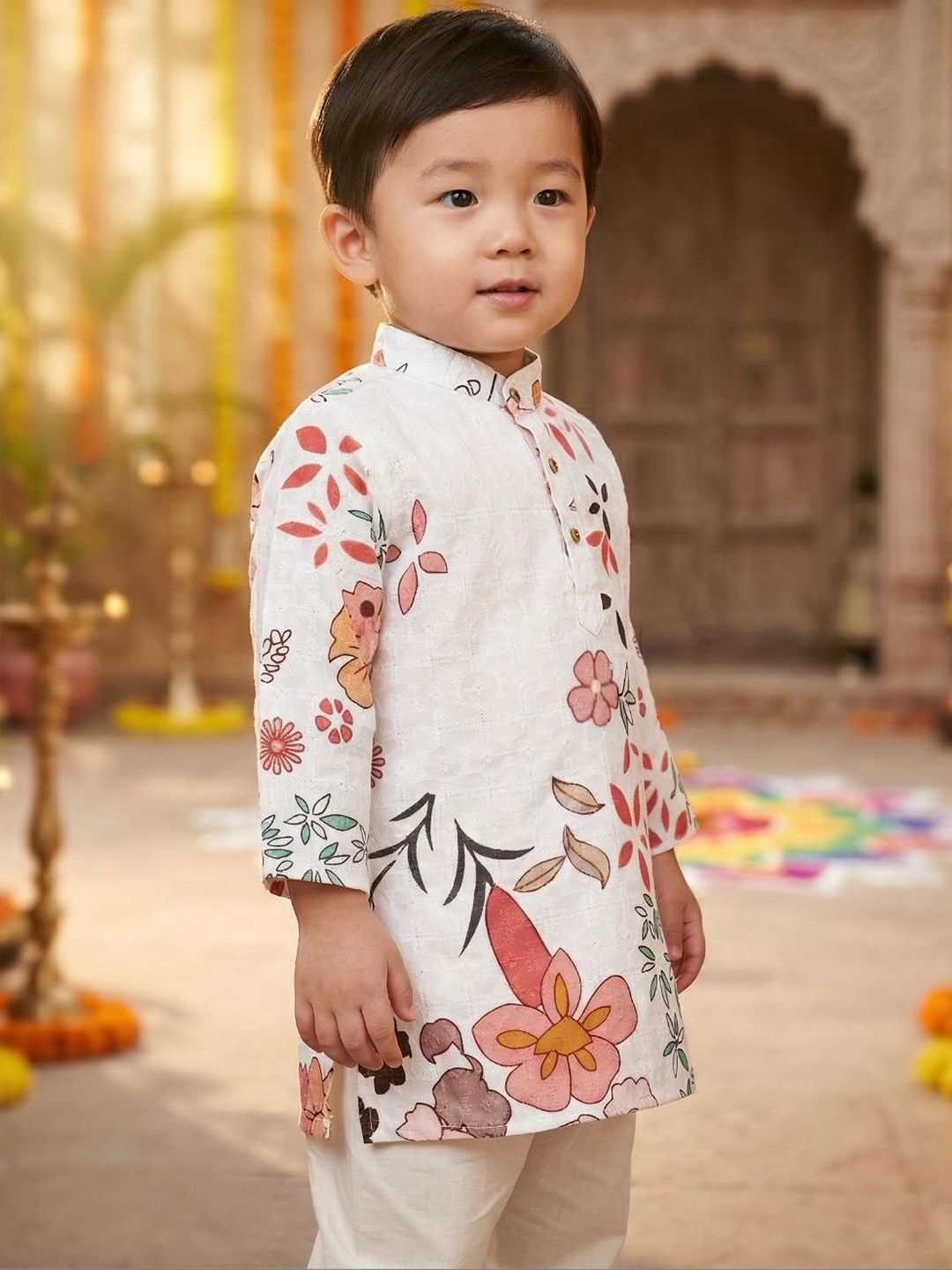 Boys Ethnic Motifs Embroidered Regular Chikankari Pure Cotton Kurta with Pyjamas