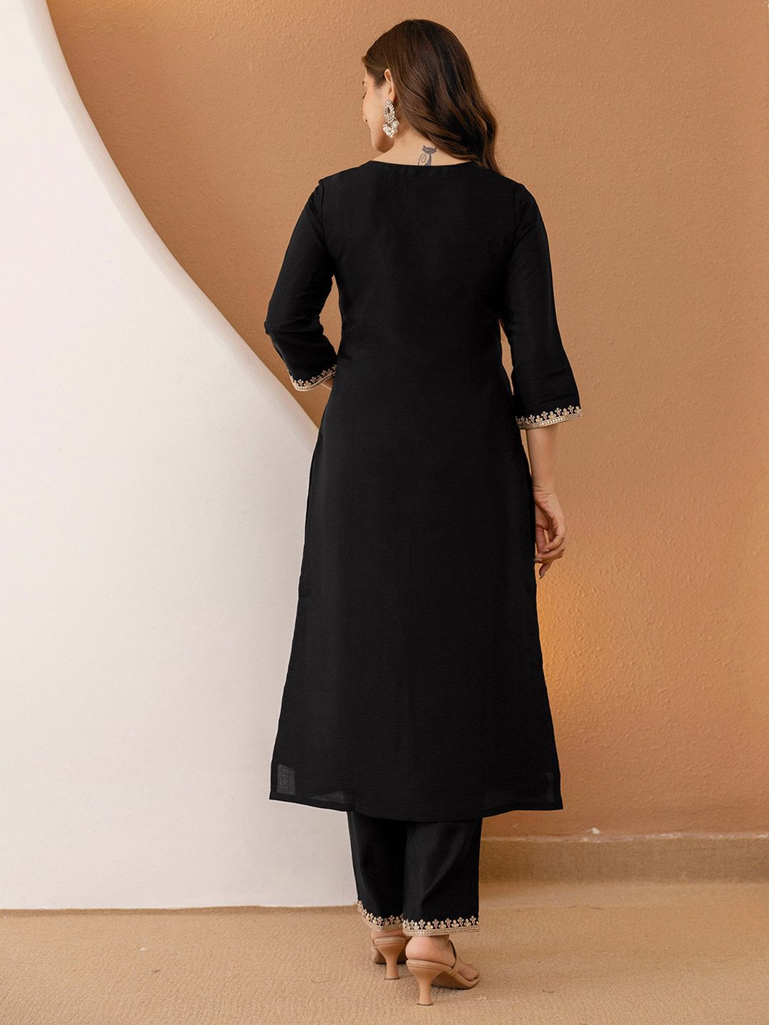 Women Black Silk Blend Embroidered Kurta & Trousers With Dupatta