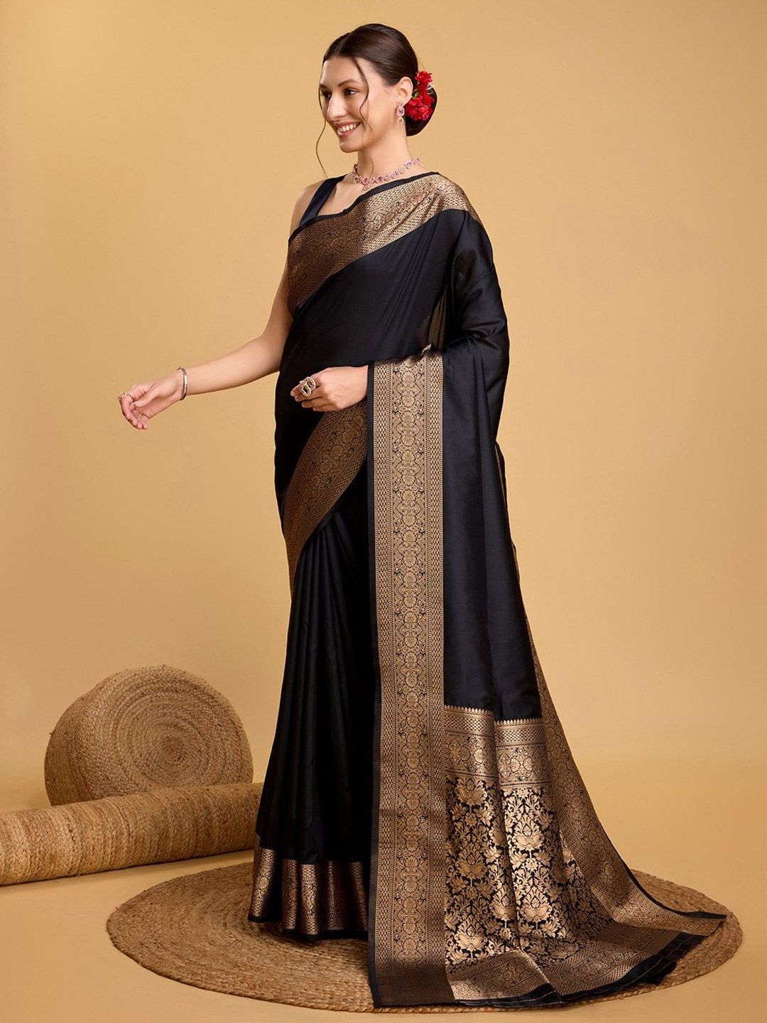 Solid Woven Design Zari Art Silk Kanjeevaram Saree