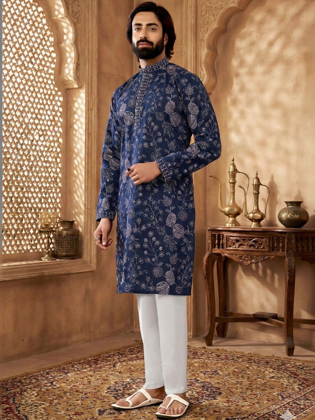 Men Ethnic Motifs Embroidered Regular Thread Work Kurta with Trousers