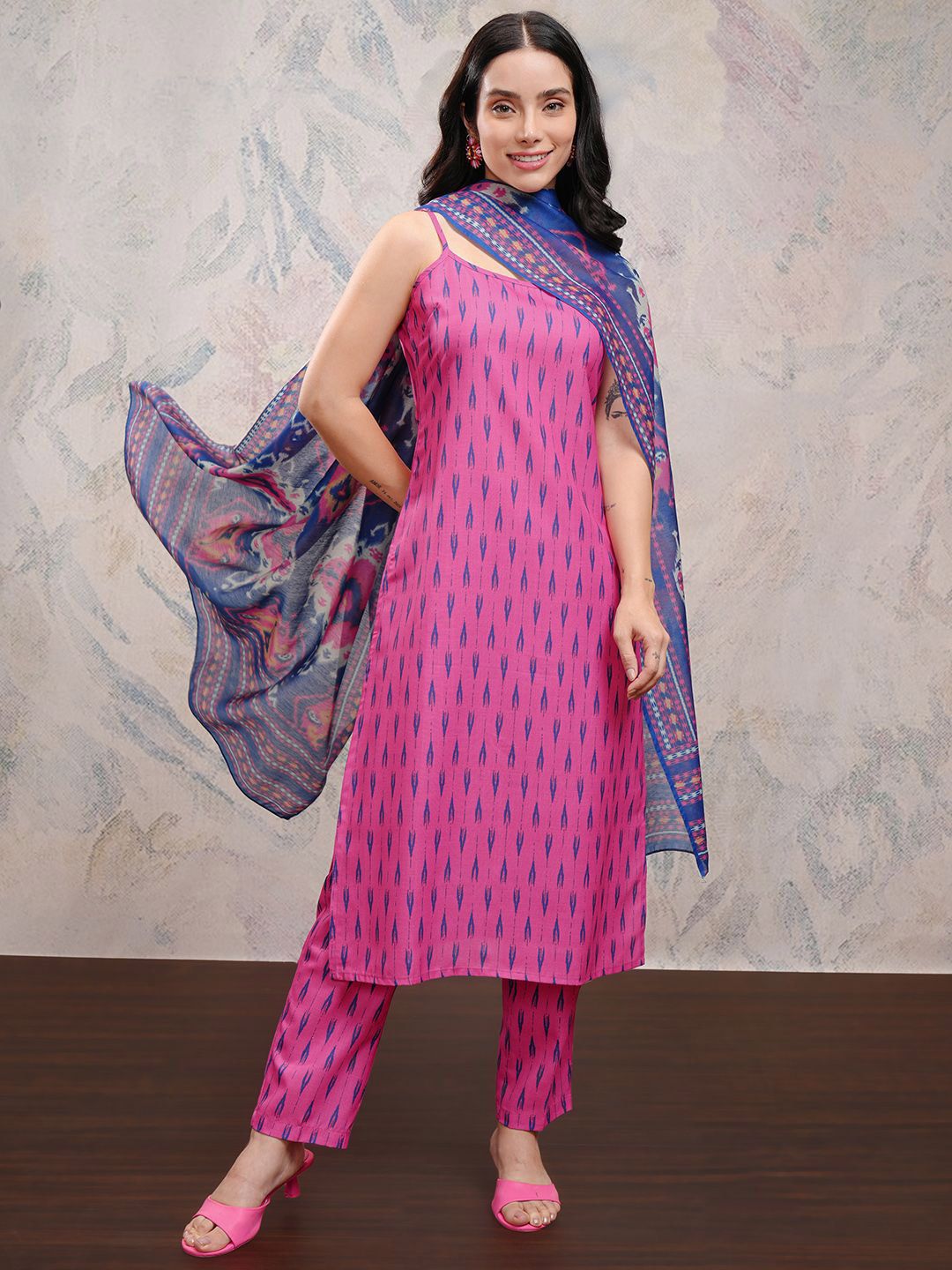 Pink Geometric Printed Shoulder Straps Neck Regular Kurta & Trouser With Dupatta