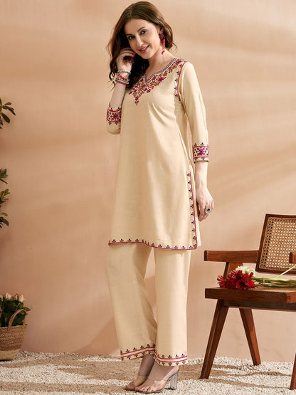 Embroidered Three Quarter Sleeves Kurta With Trousers Set