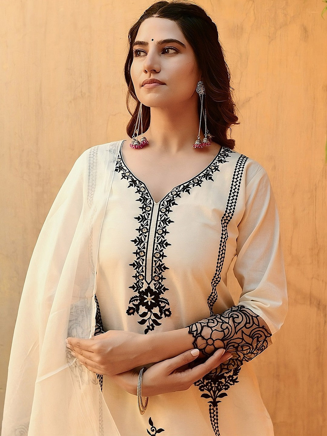 Ethnic Motifs Embroidered Kurta & Trousers With Dupatta