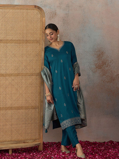 Women Regular Size Kurta Set Silk Blend