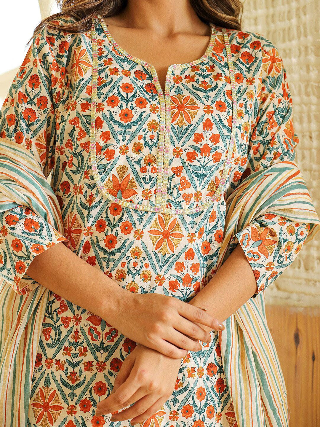 Ethnic Motifs Printed Regular Thread Work Pure Cotton Kurta with Trousers & Dupatta