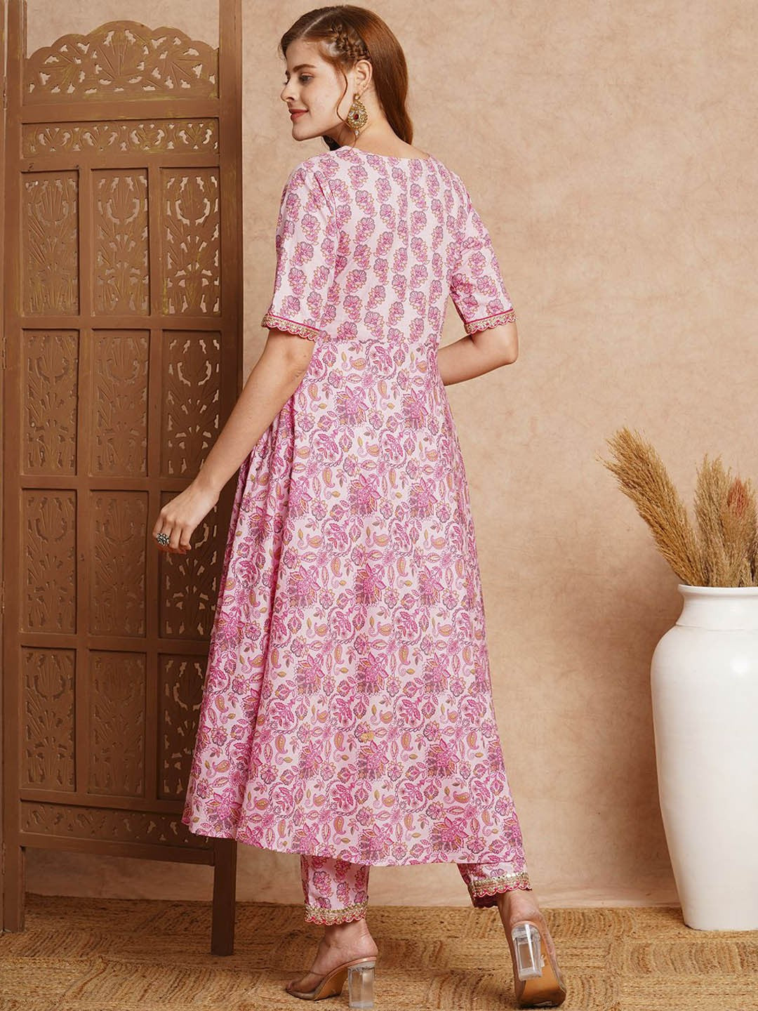 Women Floral Printed Regular Mirror Work Pure Cotton Kurta with Trousers