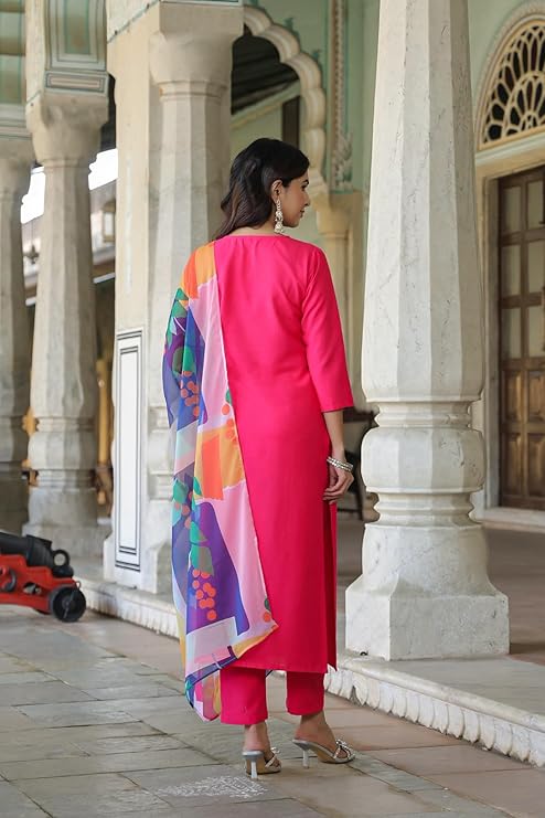 Women Pink Kurta With Pant & Dupatta