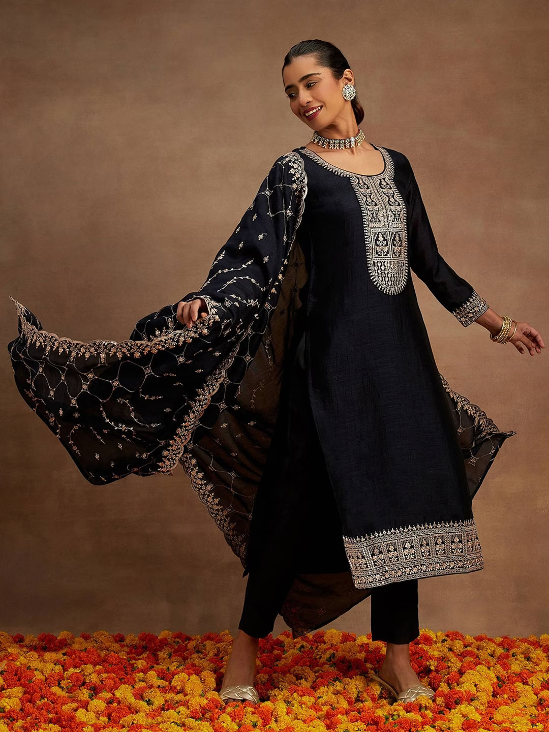 Ethnic Motifs Yoke Design Regular Sequinned Kurta With Trousers & Dupatta