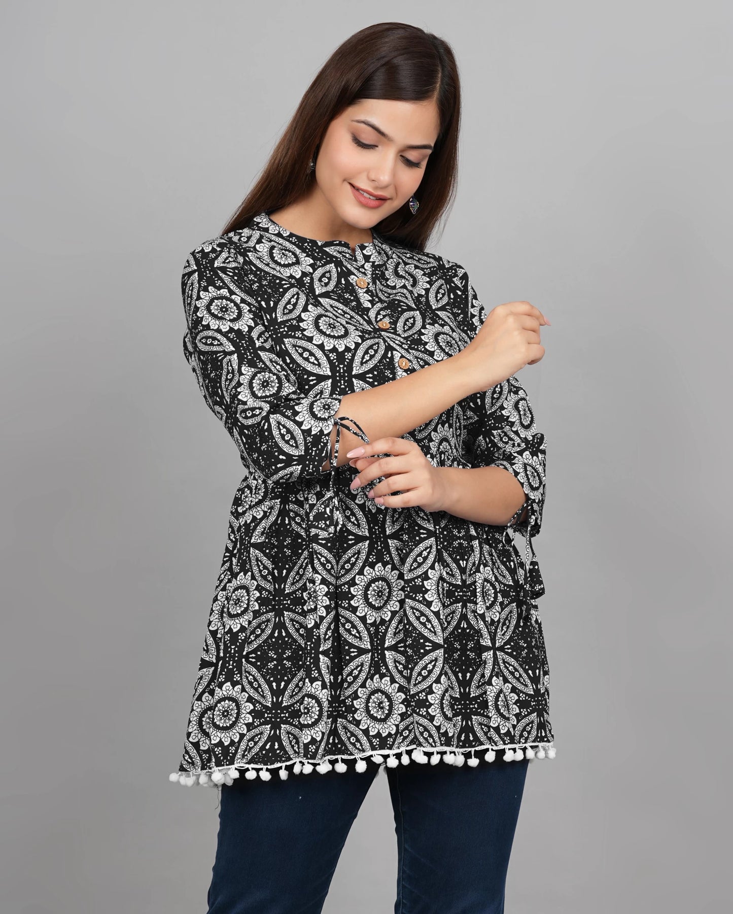 Casual Regular Sleeves Printed Women Black, White Top