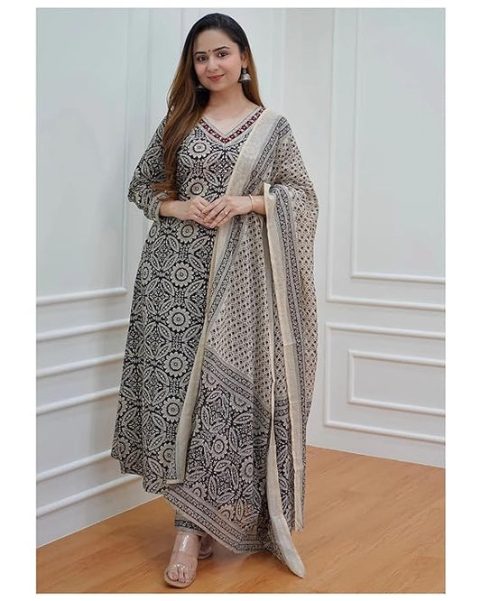 Women Cotton Blend Kurta Set With Dupatta