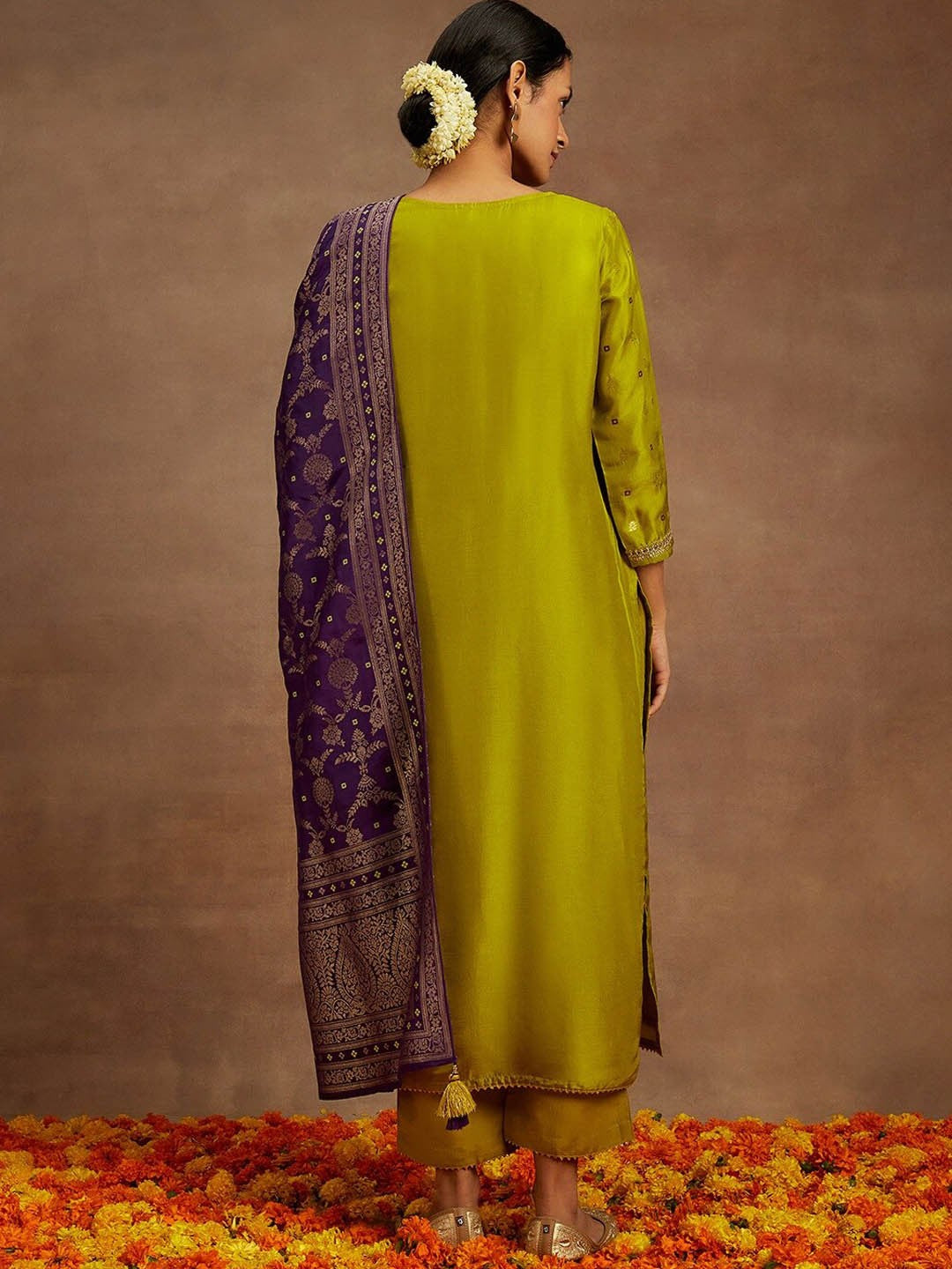 Ethnic Motifs Woven Design Regular Kurta with Trousers & Dupatta