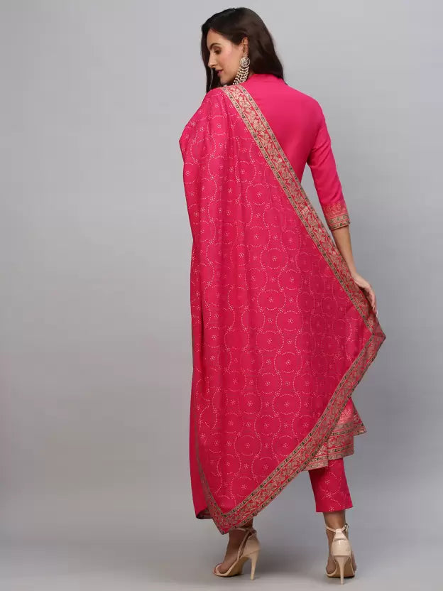 Women Pink Cotton Blend Kurti Pant Dupatta Set