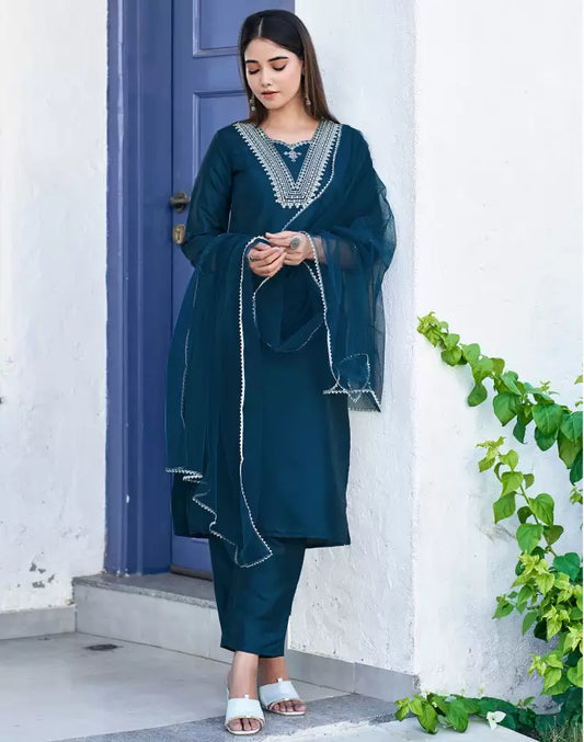 Women Blue Silk Blend Kurta Pant Dupatta Set