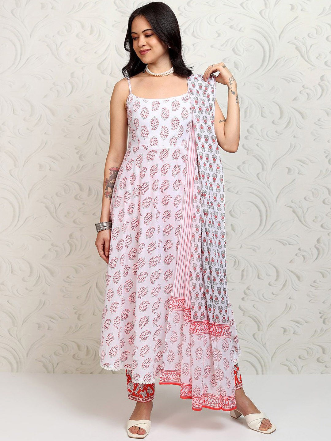 Women Ethnic Motifs Printed Regular Pure Cotton Kurta with Trousers & With Dupatta