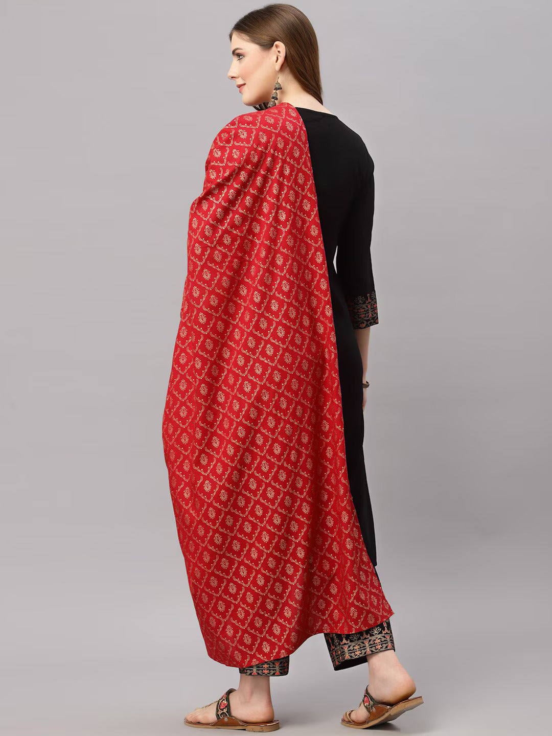 Women Black Kurta with Trousers & With Dupatta