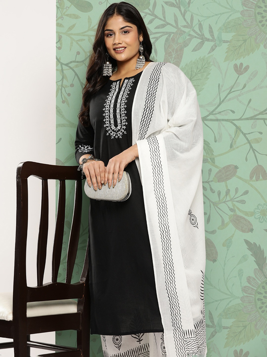 Plus Size Ethnic Motifs Embroidered Pure Cotton Kurta with Palazzos & With Dupatta