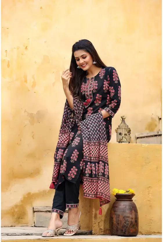 Women Black Viscose Rayon Kurta Pant Set