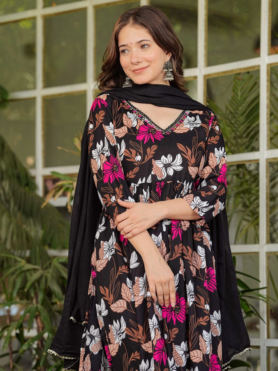 Women Floral Printed High Slit Thread Work Kurta with Trousers & With Dupatta