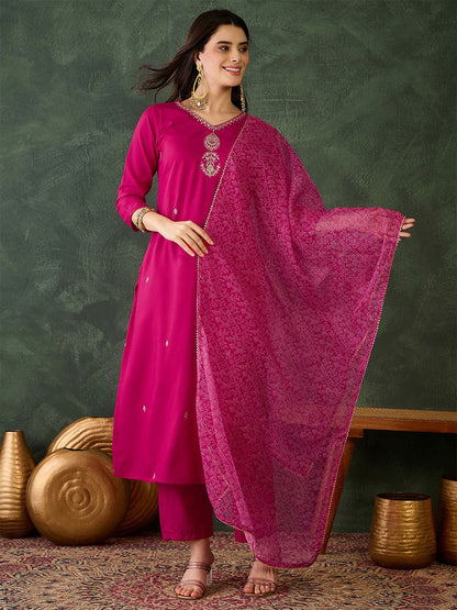Women Zari V-Neck Straight Kurta With Trousers And Dupatta