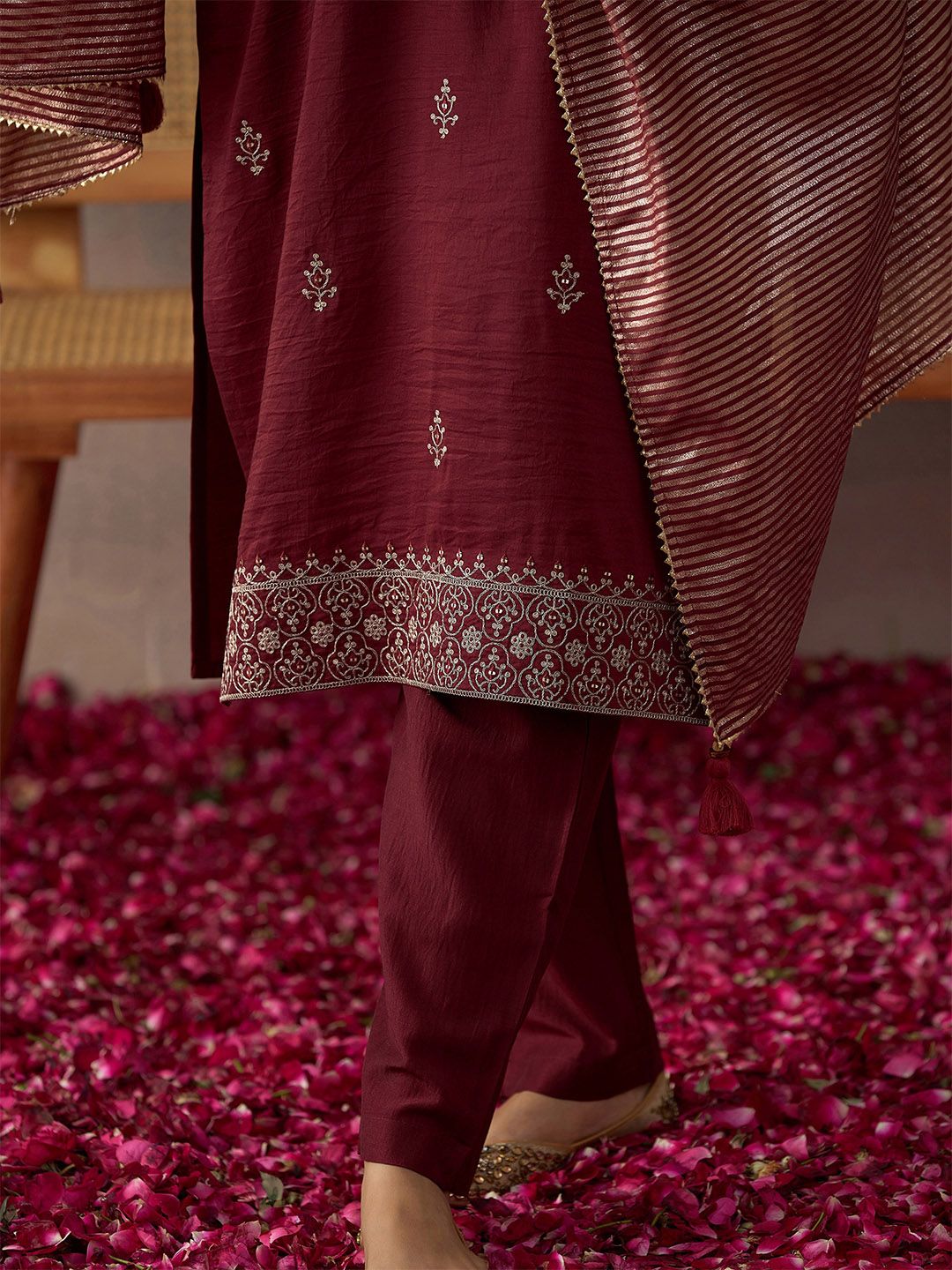 Women Regular Size Kurta Set Silk Blend