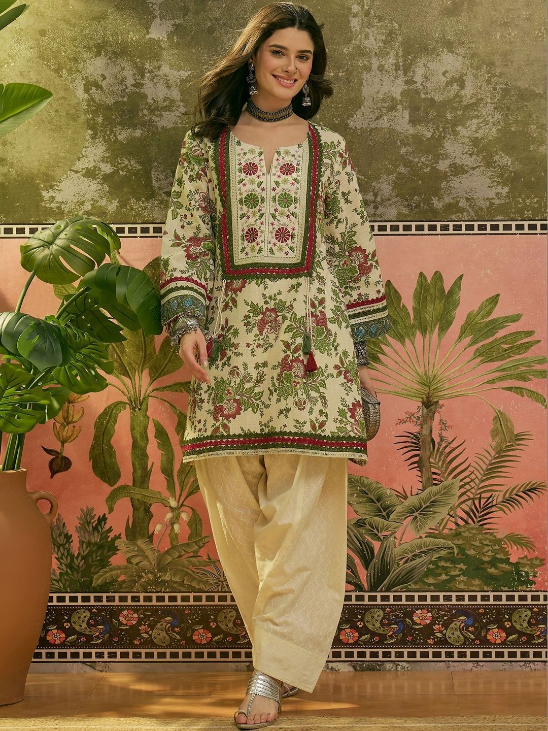 Women Red Floral Printed & Embroidered Cotton A-Line Kurti With Farshi Salwar