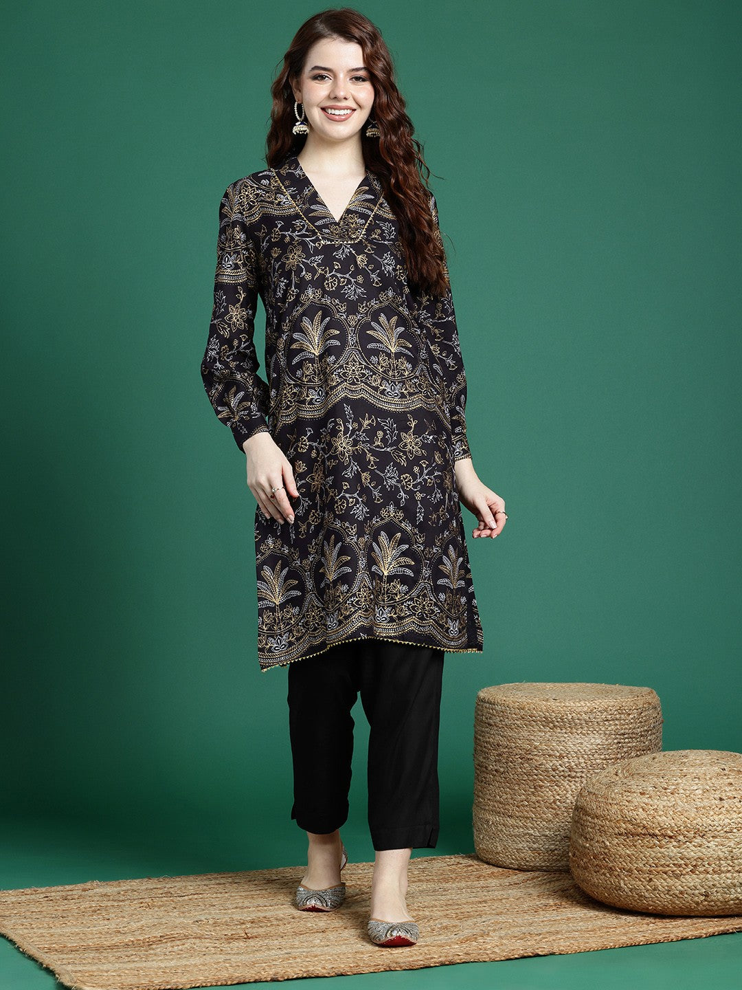 Floral Printed V-Neck Cuffed Sleeves Regular Gotta Patti Kurta with Trousers