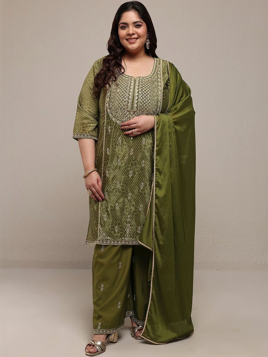 Plus Size Women Ethnic Motifs Printed Kurta with Palazzos & Dupatta