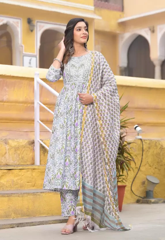 Women Viscose Rayon Kurta Pant Dupatta Set