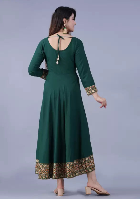 Women Green Viscose Rayon Kurta Dupatta Set