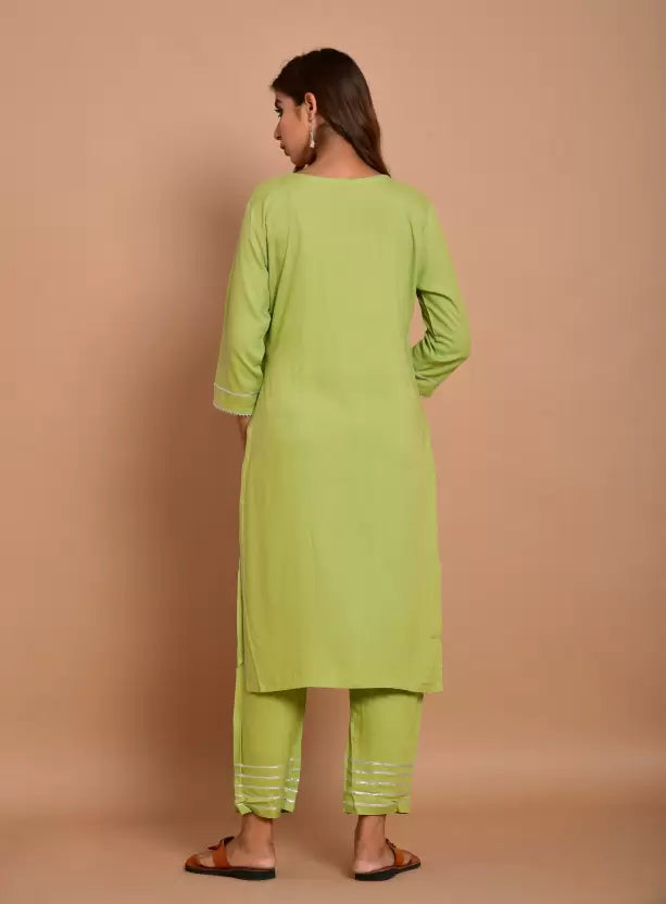 Women Green Viscose Rayon Kurti Palazzo Set