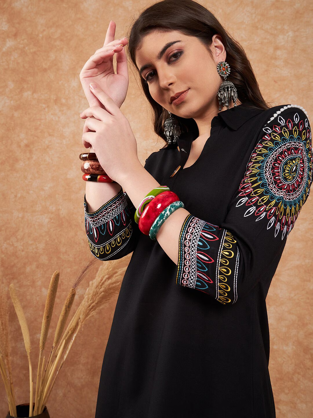 Black Ethnic Motifs Embroidered Pathani Kurta With Salwar