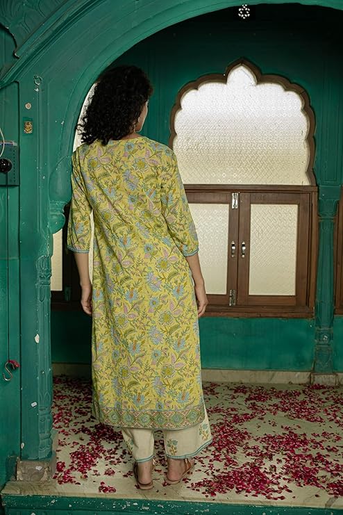 Women's Rayon Blend Straight Printed Kurta with Pant & Dupatta