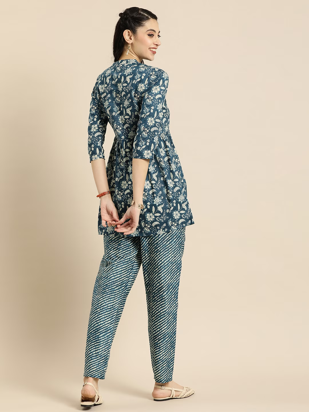 Women Blue Printed Pure Cotton Kurta with Trousers