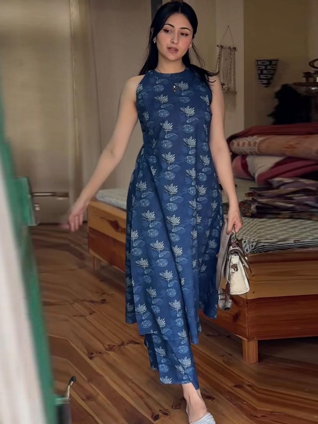 Women Floral Printed Regular Kurta with Palazzos