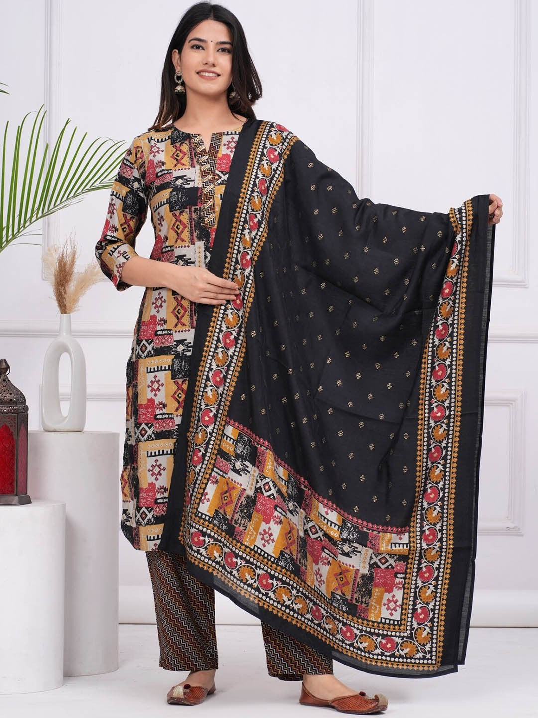 Floral Printed Regular Beads And Stones Pure Silk Kurta With Trousers & Dupatta