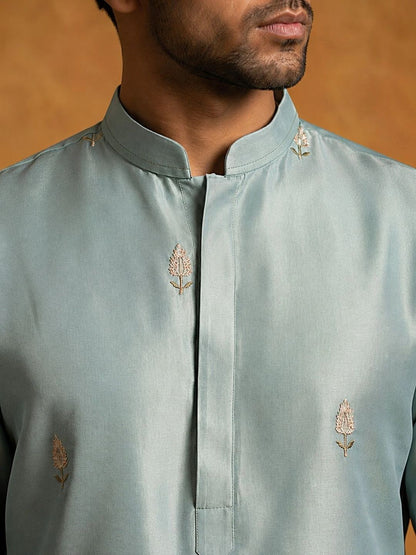 Men Embroidered Thread Work Short Kurta